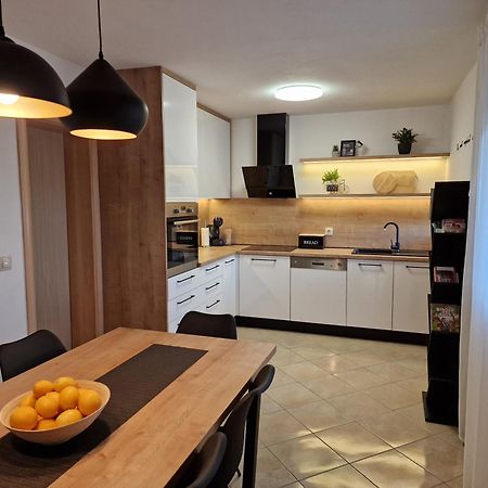 Holiday Home Near Trogir Каштель-Штафилич Экстерьер фото